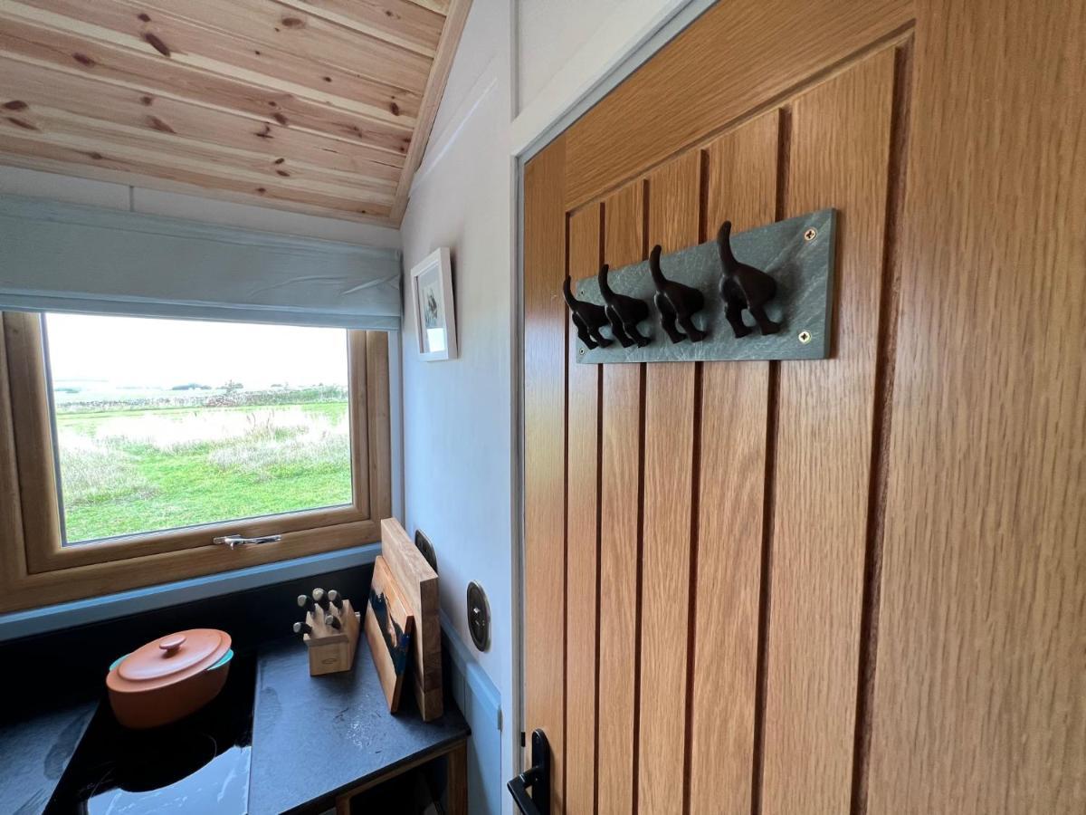 Luxury Shepherd Hut In The Peak District Bakewell Exterior foto