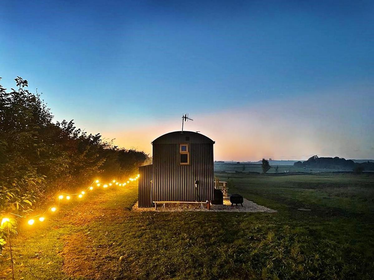 Luxury Shepherd Hut In The Peak District Bakewell Exterior foto